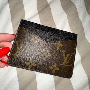 Lv card holder